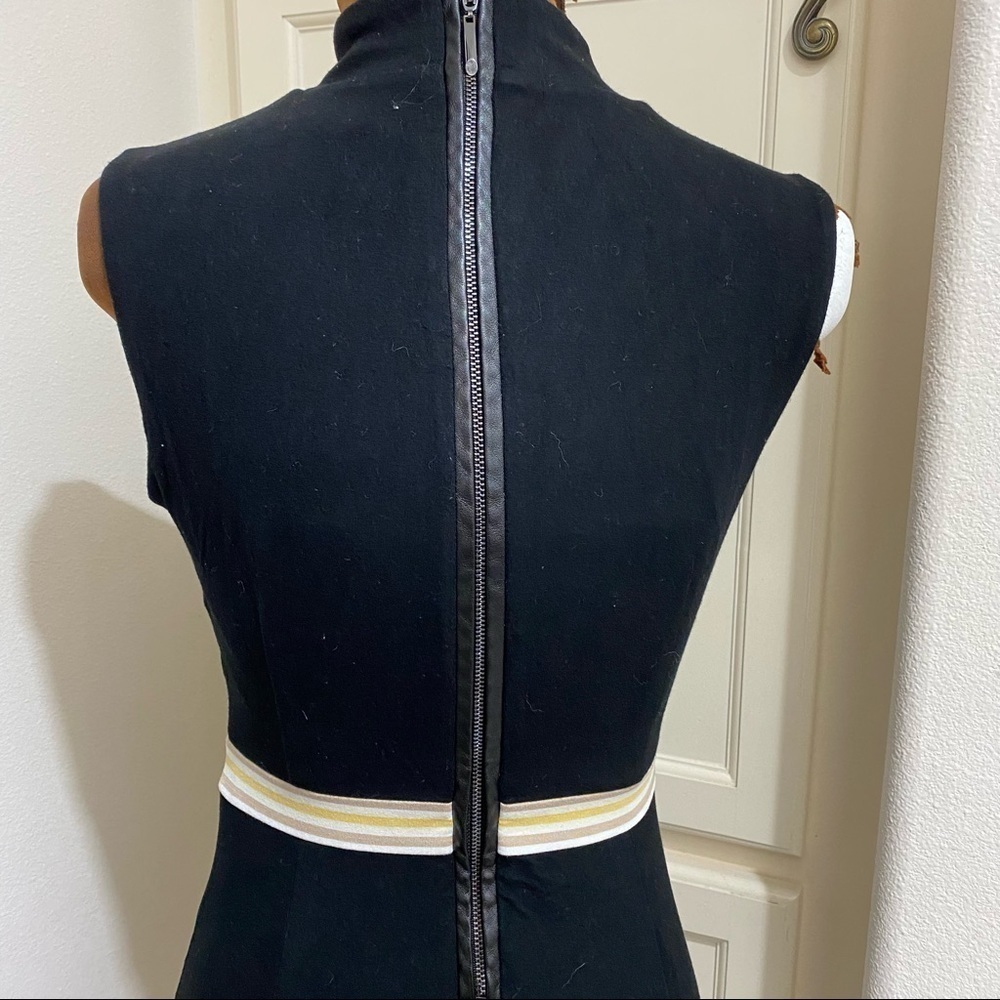 White House Black Market
Women's Mock Neck Striped
Sheath Dress Size O EUC - Picture 7 of 7